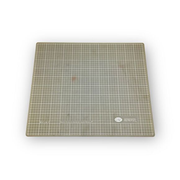 Creative Memories Custom Cutting System Cutting Mat Self Healing 10 1/2 X 12 1/2 - Picture 1 of 6